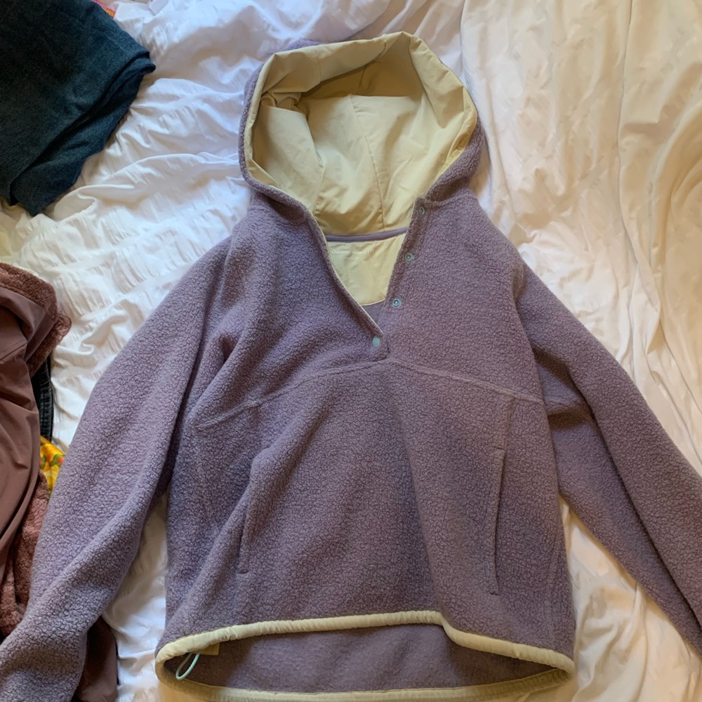 Outdoor voices mega fleece